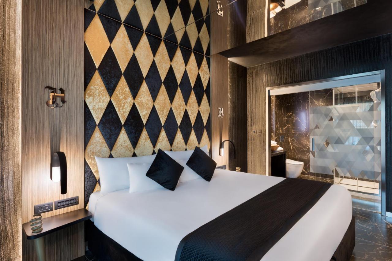 Elegant Room with Balcony and Spa Access,990224362:JPEG